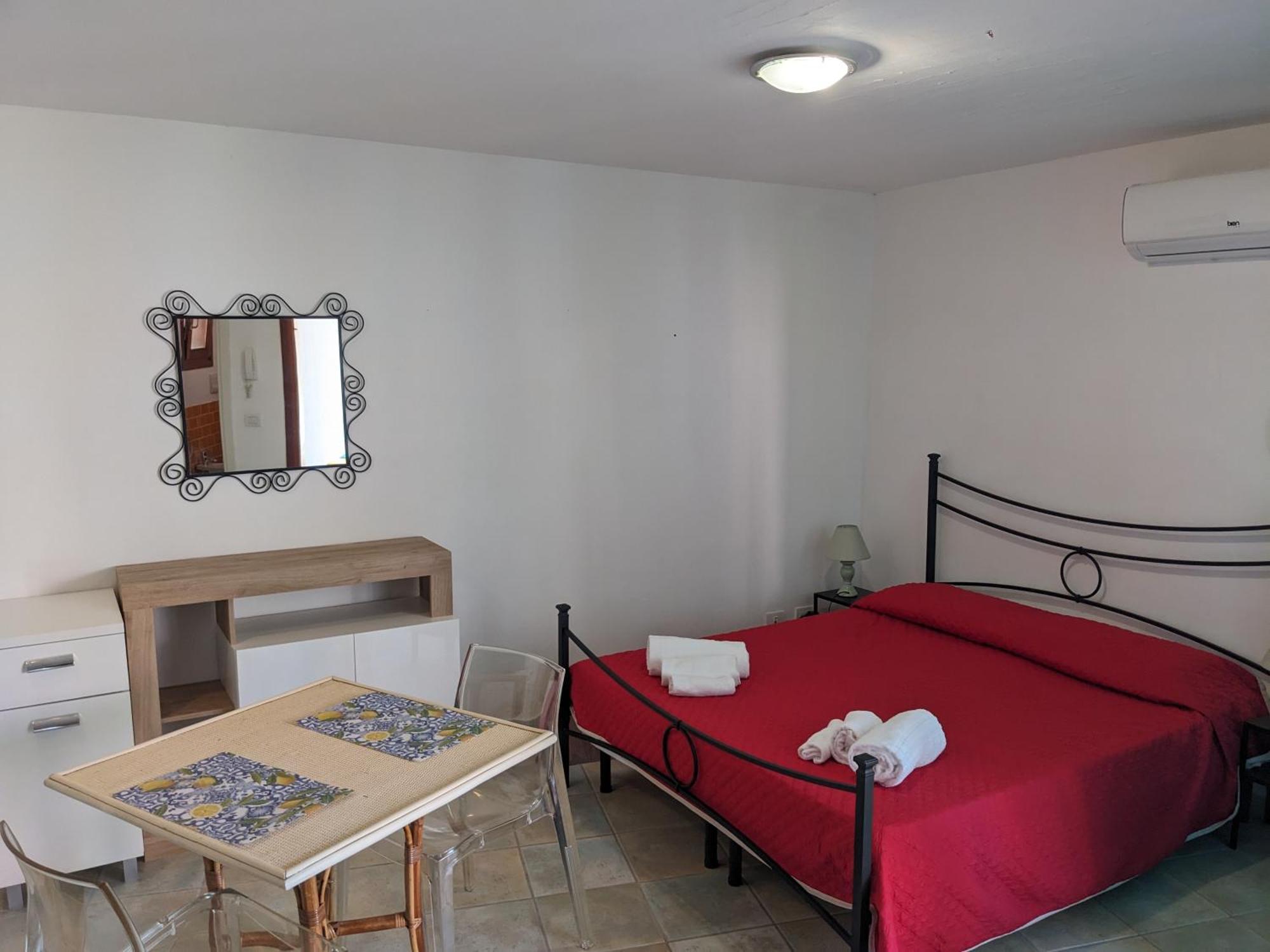 Residenze Il Girasole Aparthotel Golfo Aranci Room photo